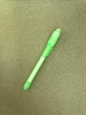 Pedagogisk leksak – Ritplatta med 3D-magieffekt, 8 ljuseffekter, pusselbräde och skissplatta.